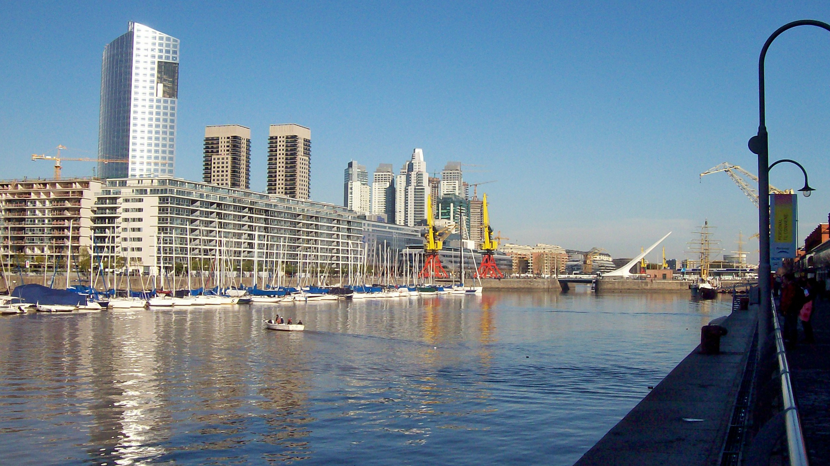   Buenos Aires
 office image